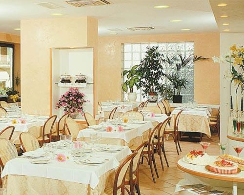 Hotel Ducale Cattolica Zewnętrze zdjęcie